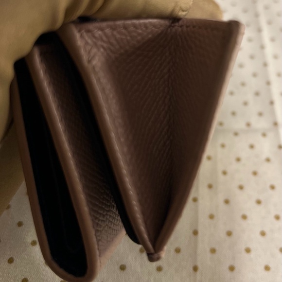 BALENCIAGA Compact leather wallet. - Picture 9 of 16